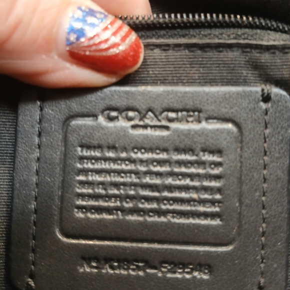 Coach Black Shoulder Bag with Elegant Design. Like New Condtion!! - Picture 5 of 6